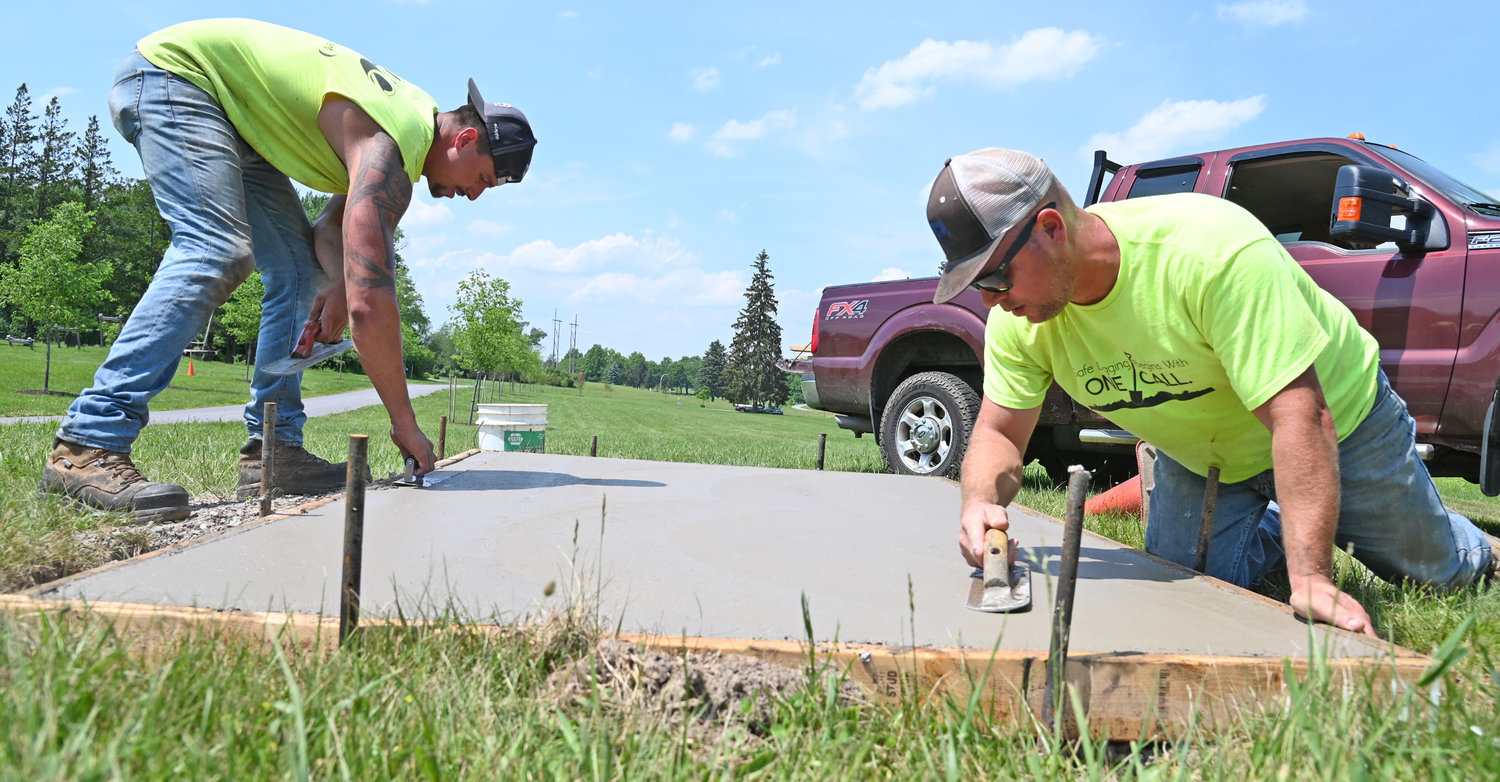 Discs will be flying at new Griffiss Disc golf course