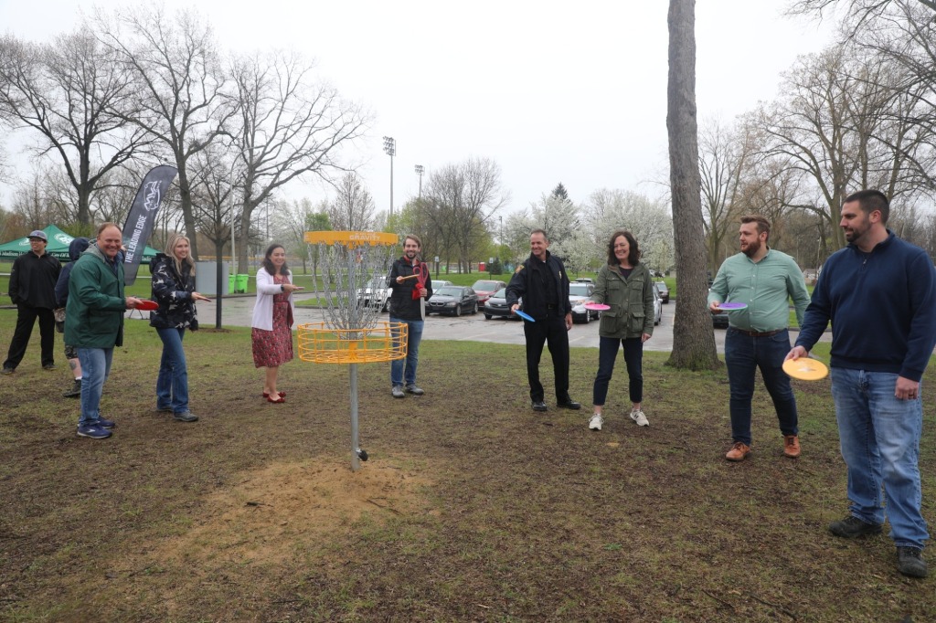 New disc golf course opens at Madison Heights public park – The Oakland Press