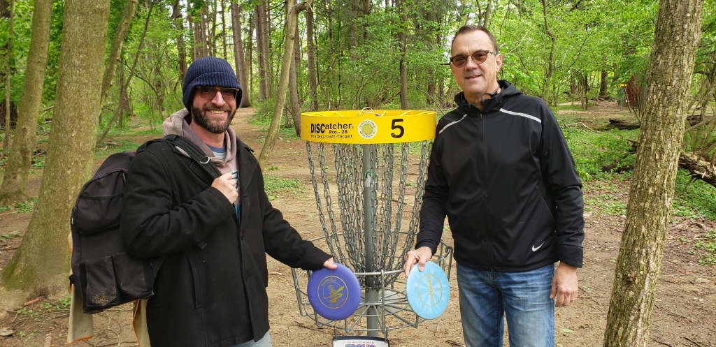 Tossing around a disc in Downingtown – Daily Local