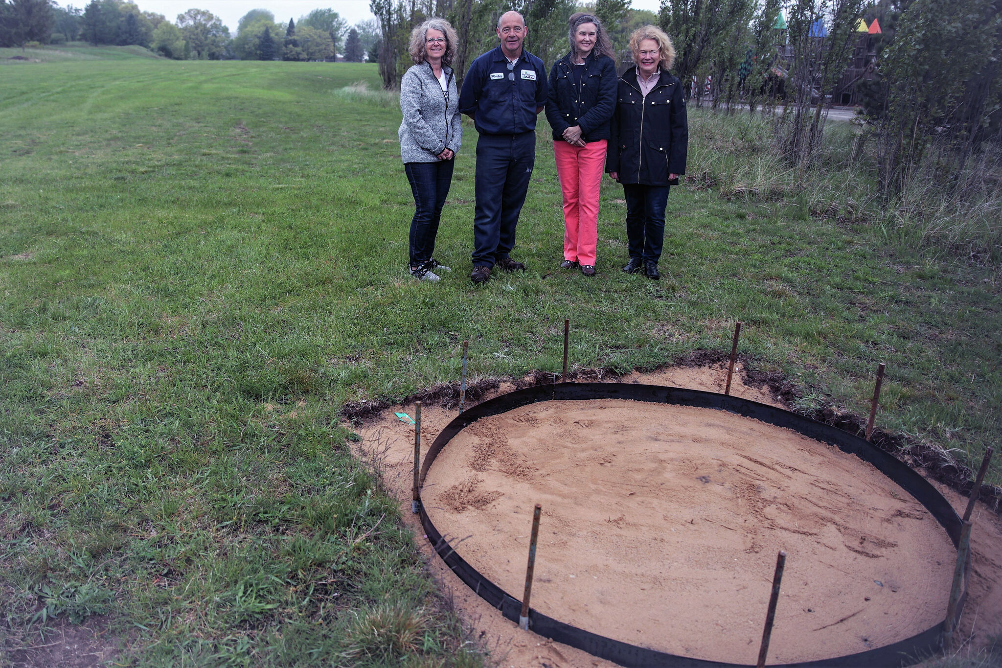 Disc golf courses are popping up around Manistee. Here’s why