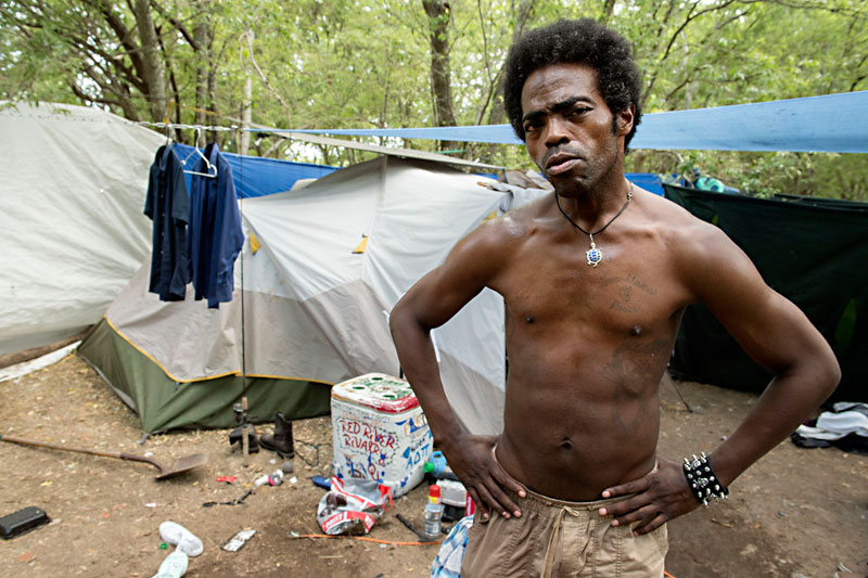 Neighbors With and Without Homes Collide at Roy Guerrero Park: “But then where?” – News