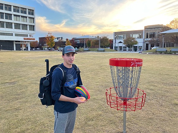 Dalton, Georgia, introduces new disc golf course downtown with tournament