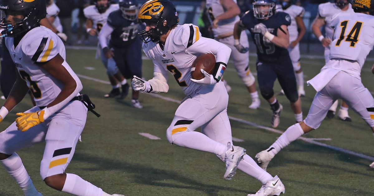 Offense, defense or special teams, Centerville senior Bruder continues to ‘make plays’