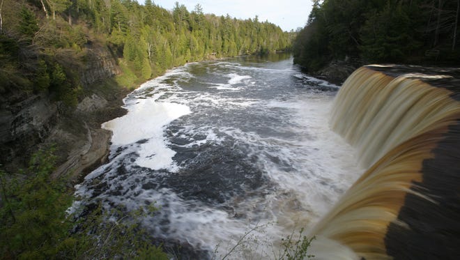 Michigan’s best winter spots listed in must-try USA Today road trip