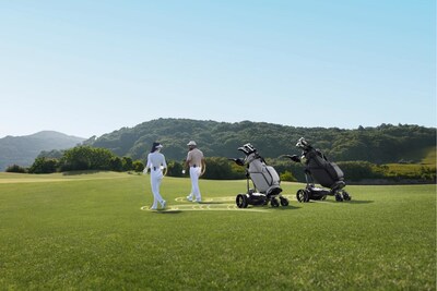 NAVEE Birdie 3X: Electric Golf Push Cart That Follows You Seamlessly on the Course